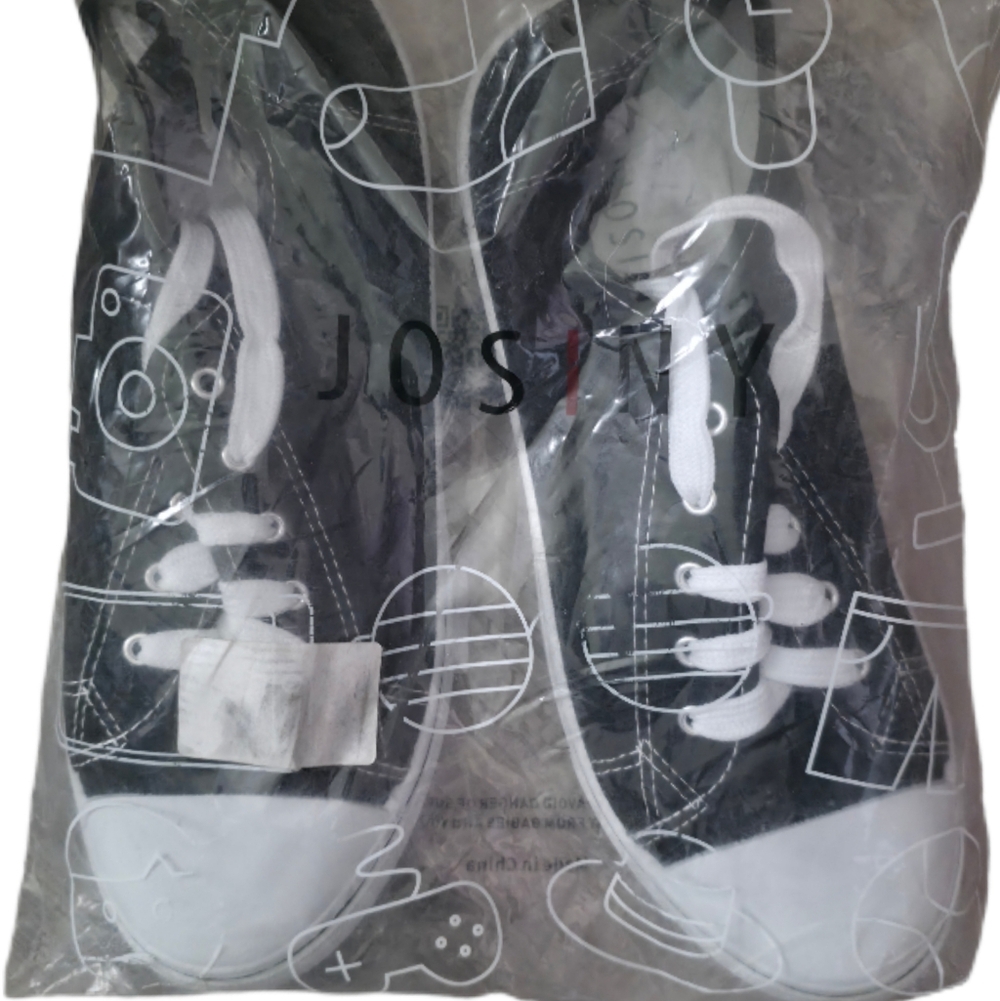 Josiny Size 8 Black and White Canvas Casual Sneakers